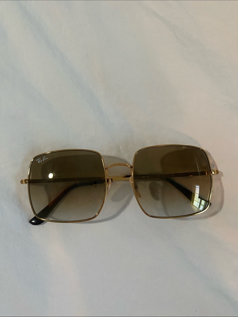 New Ray-Ban Women’s Square 1971 Classic
